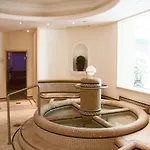 Thermenhotel Quellenhof فندق باد فسينغ
