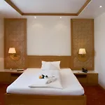 فندق Thermenhotel Quellenhof باد فسينغ