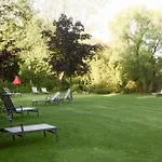 فندق Thermenhotel Quellenhof