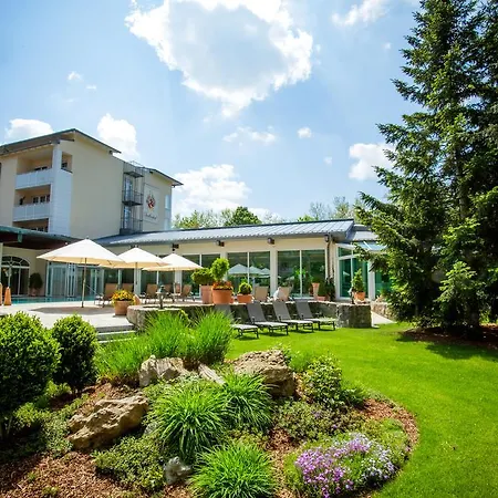 Hotel Thermenhotel Quellenhof 4*