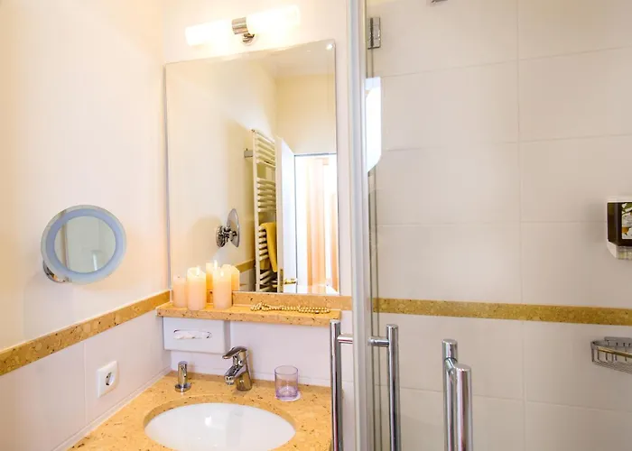 Thermenhotel Quellenhof 4*