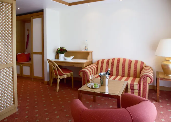 Thermenhotel Quellenhof Hotel 4*